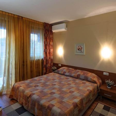 Cosy Room In The Center Of 반스코 외부 사진